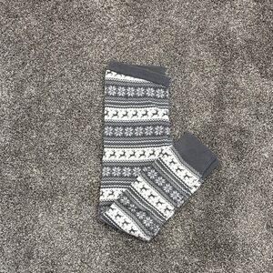 Gray and White Patterned Knit Leg Warmers